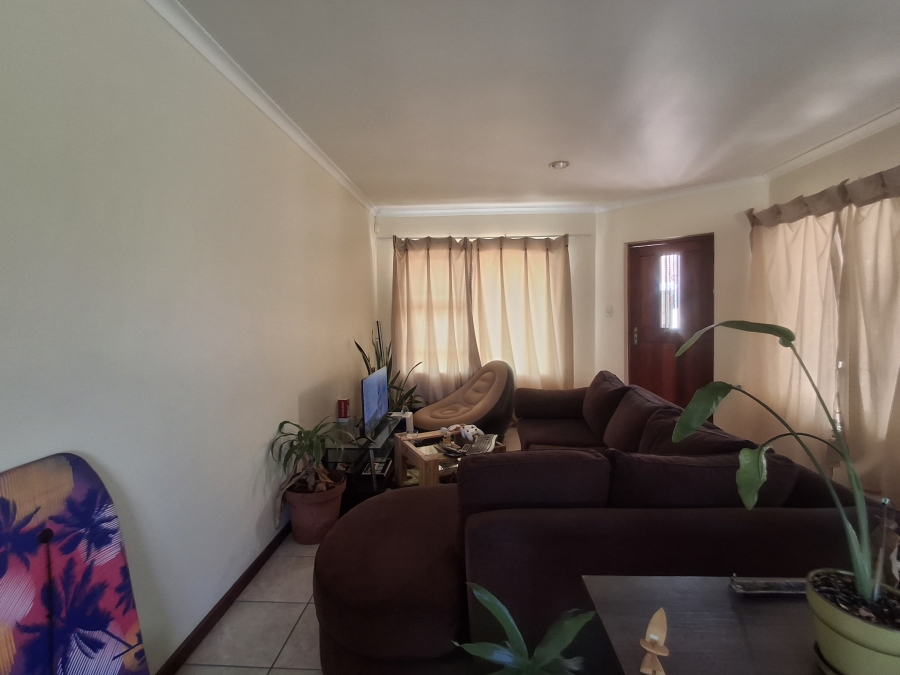 2 Bedroom Property for Sale in Summerstrand Eastern Cape